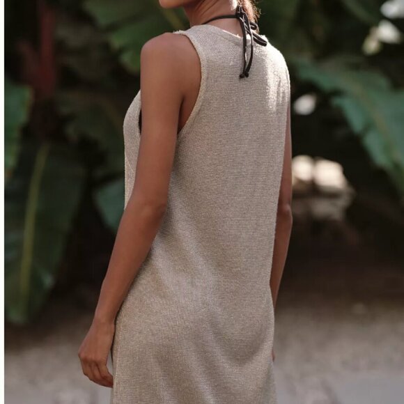 Celadine - Plunge-Neck Mesh Mini - Picture 2 of 4